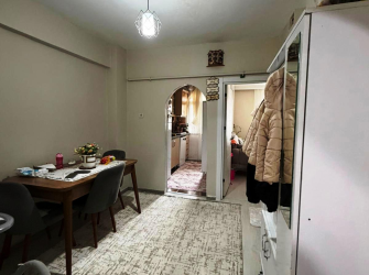 Güngören'de KENTSEL İÇİN ANLAŞILMIŞ 2,Kat Ön Cephe 2+1 