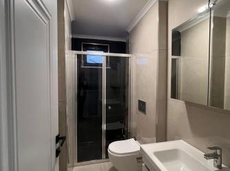 Güngören'de Tramvaya Yakın 2,Kat Sıfır 2+1 Asansörlü 85 m2 Ön Cephe