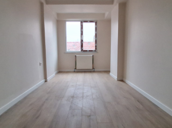 Bahçelievler'de Kıbrıs Cd'sine Yakın 1,Kat Asansörlü 2+1 Sıfır 85 m2 Boş Daire