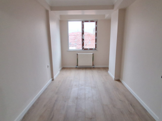 Bahçelievler'de Kıbrıs Cd'sine Yakın 1,Kat Asansörlü 2+1 Sıfır 85 m2 Boş Daire