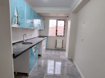 Bahçelievler'de Kıbrıs Cd'sine Yakın 1,Kat Asansörlü 2+1 Sıfır 85 m2 Boş Daire