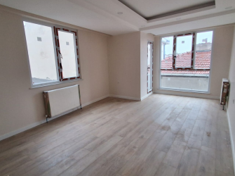 Bahçelievler'de Kıbrıs Cd'sine Yakın 1,Kat Asansörlü 2+1 Sıfır 85 m2 Boş Daire