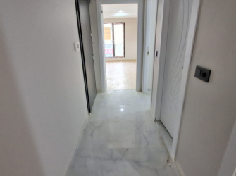 Bahçelievler Camlıkahve'de 3,Kat Ön Cephe 2+1 Sıfır Asansörlü 85 m2