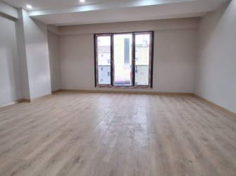 Bahçelievler Camlıkahve'de 3,Kat Ön Cephe 2+1 Sıfır Asansörlü 85 m2