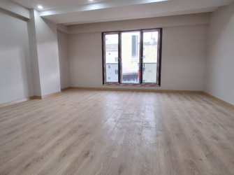 Bahçelievler Camlıkahve'de 3,Kat Ön Cephe 2+1 Sıfır Asansörlü 85 m2