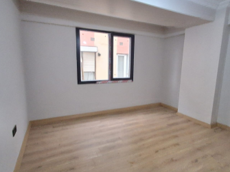 Bahçelievler Camlıkahve'de 3,Kat Ön Cephe 2+1 Sıfır Asansörlü 85 m2