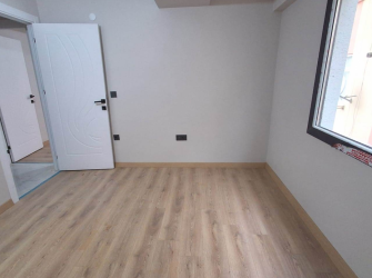 Bahçelievler Camlıkahve'de 3,Kat Ön Cephe 2+1 Sıfır Asansörlü 85 m2