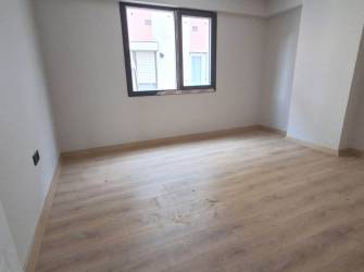 Bahçelievler Camlıkahve'de 3,Kat Ön Cephe 2+1 Sıfır Asansörlü 85 m2