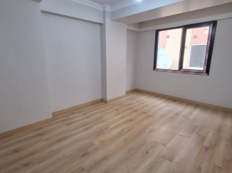 Bahçelievler Camlıkahve'de 3,Kat Ön Cephe 2+1 Sıfır Asansörlü 85 m2