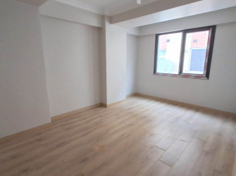 Bahçelievler Camlıkahve'de 3,Kat Ön Cephe 2+1 Sıfır Asansörlü 85 m2