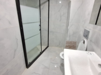 Bahçelievler Camlıkahve'de 3,Kat Ön Cephe 2+1 Sıfır Asansörlü 85 m2