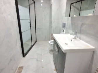 Bahçelievler Camlıkahve'de 3,Kat Ön Cephe 2+1 Sıfır Asansörlü 85 m2