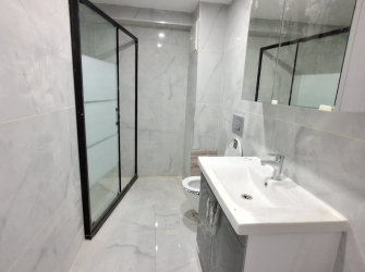 Bahçelievler Camlıkahve'de 3,Kat Ön Cephe 2+1 Sıfır Asansörlü 85 m2