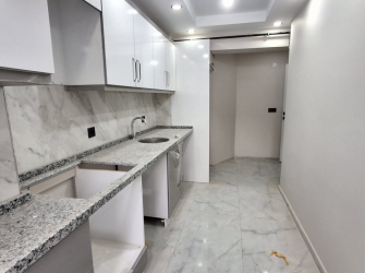 Bahçelievler Camlıkahve'de 3,Kat Ön Cephe 2+1 Sıfır Asansörlü 85 m2