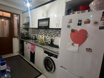 Güngören'de Tramvaya Yakın 1,Kat  10 Yıllık 2+1 Çift Cephe 70 m2 Balkonlu