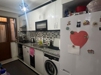 Güngören'de Tramvaya Yakın 1,Kat  10 Yıllık 2+1 Çift Cephe 70 m2 Balkonlu