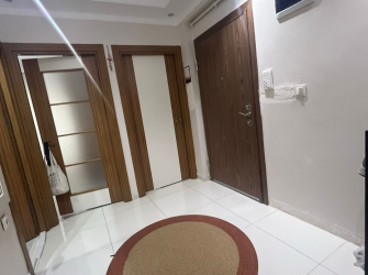 Güngören'de Tramvaya Yakın 1,Kat  10 Yıllık 2+1 Çift Cephe 70 m2 Balkonlu