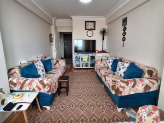 Bağcılar'da 4,Kat Cadde Üstü 3+1 Kat Mülkiyetli 110 m2 Ön Cephe