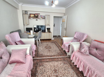 Bağcılar'da 4,Kat Cadde Üstü 3+1 Kat Mülkiyetli 110 m2 Ön Cephe