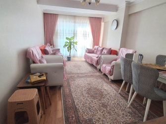 Bağcılar'da 4,Kat Cadde Üstü 3+1 Kat Mülkiyetli 110 m2 Ön Cephe