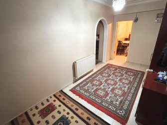 Bahçelievler Soğanlı Meydan'da 2005 Yapımı 1. Kat 3+1 Asansörlü