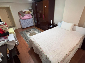 Bahçelievler Soğanlı Meydan'da 2005 Yapımı 1. Kat 3+1 Asansörlü