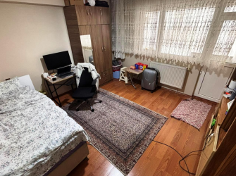 Bahçelievler Soğanlı Meydan'da 2005 Yapımı 1. Kat 3+1 Asansörlü