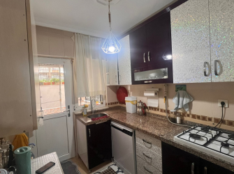 Güngören'de Tramvaya Yakın 2+1 Bahçeli 70 m2 Bahçe Katı Daire