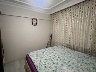 Güngören'de Tramvaya Yakın 2+1 Bahçeli 70 m2 Bahçe Katı Daire