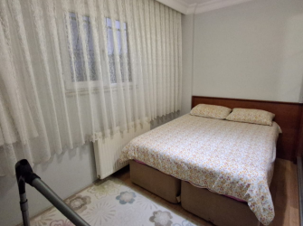 Güngören Camlıkahve 3+1 İskanlı 100 m2 Bahçe Katı 19 Yıllık Bina