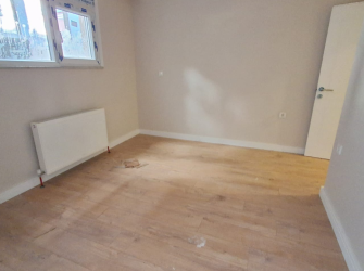 Bahçelievler Cumhuriyet Mh 2+1 Bahçeli 80 m2 Sıfır Bahçe Katı