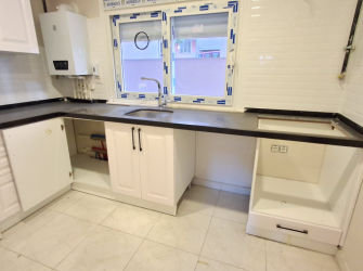 Bahçelievler Cumhuriyet Mh 2+1 Bahçeli 80 m2 Sıfır Bahçe Katı