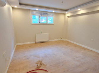 Bahçelievler Cumhuriyet Mh 2+1 Bahçeli 80 m2 Sıfır Bahçe Katı