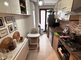 Bahçelievler'de Metroya Yakın 11 Yıllık Sitede 2+1 Satılık Daire