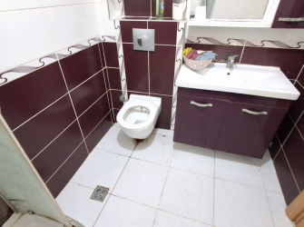 Güngören'de Tramvaya Yakın 2+1 Asansörlü 3,Kat  9 Yıllık Bina 