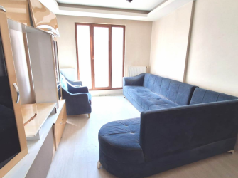 Güngören'de Tramvaya Yakın 2+1 Asansörlü 3,Kat  9 Yıllık Bina 