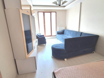 Güngören'de Tramvaya Yakın 2+1 Asansörlü 3,Kat  9 Yıllık Bina 