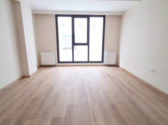Güngören Merkez'de 1,Kat Cadde Üstü 2+1 Asansörlü 90 m2 Sıfır 