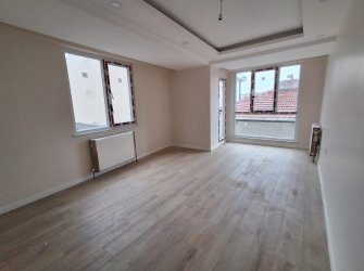 Bahçelievler'de Kıbrıs Cd'sine Yakın 1,Kat Asansörlü 2+1 Sıfır 85 m2 Boş Daire